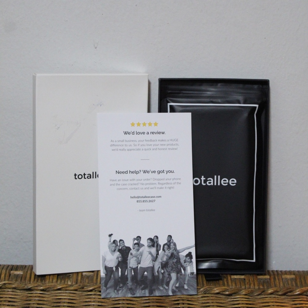 totallee Clear iPhone 16 Case